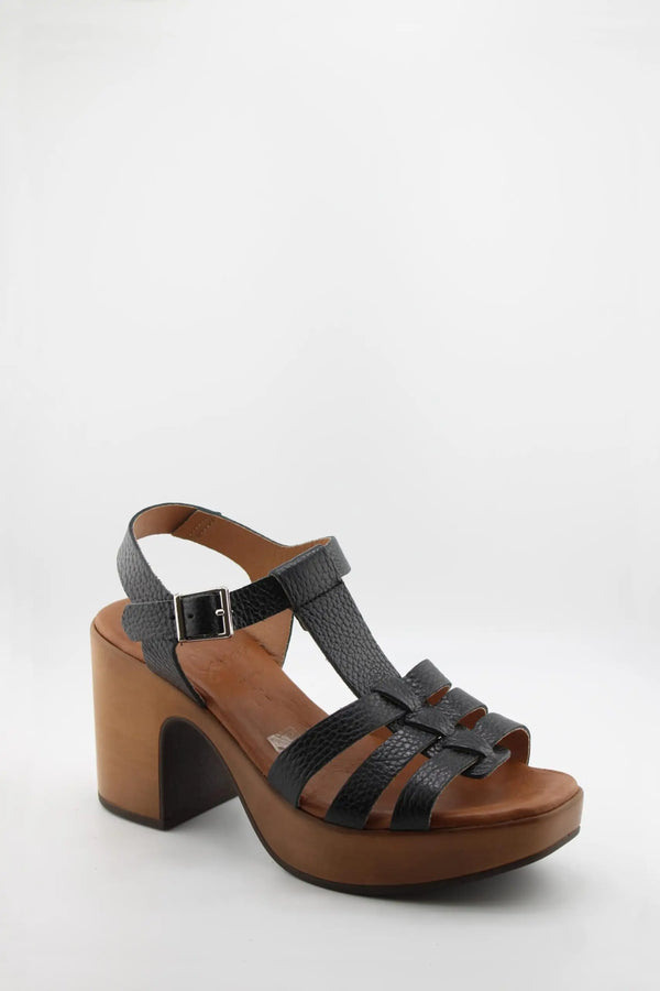 Oh My Sandals Textured Strappy Platform Heel Sandals