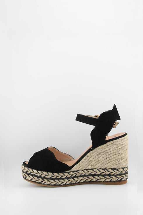 Gaimo Scalloped Espadrille Wedge Sandals