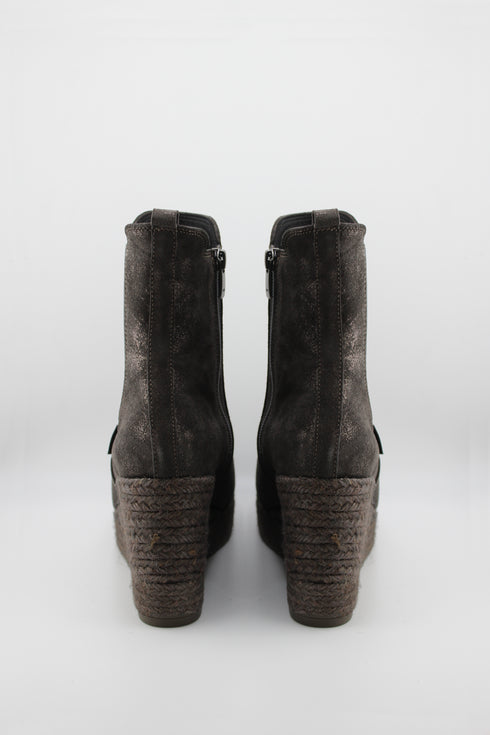 Gaimo Suede Wedge Ankle Chelsea Boots