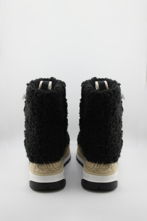 Gaimo Plush Shearling Platform Ankle Boots