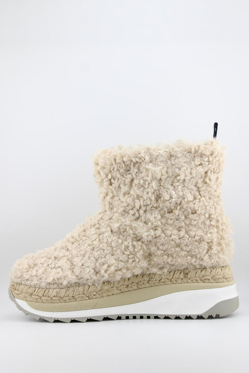 Gaimo Plush Shearling Platform Ankle Boots