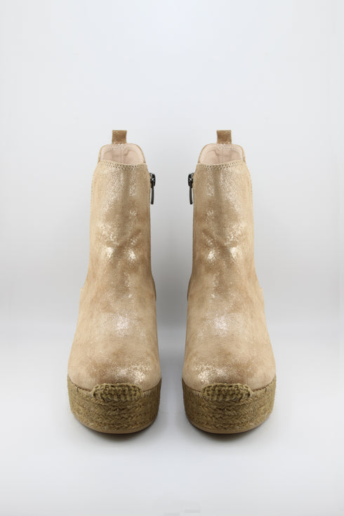 Gaimo Suede Platform Chelsea Ankle Boots