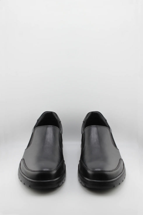 Baerchi Men Slip-On Leather Loafers with Stitch Detailing