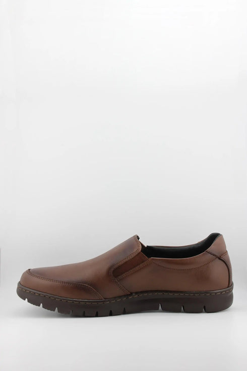 Baerchi Men Slip-On Leather Loafers with Stitch Detailing