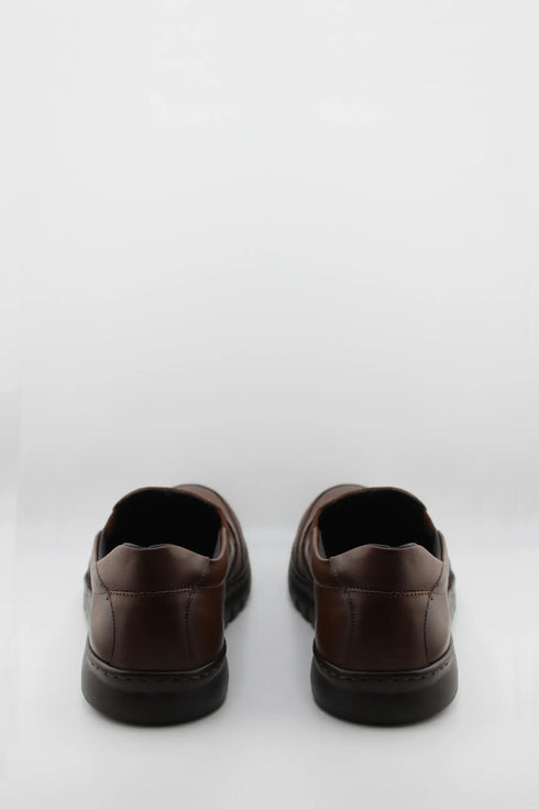 Baerchi Men Slip-On Leather Loafers with Stitch Detailing