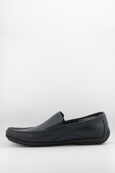 Baerchi Men Slip-On Loafer with Stitch Detail