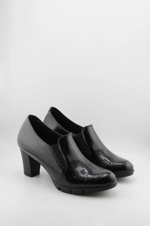 Baerchi Textured Slip-On Block Heel Shoe