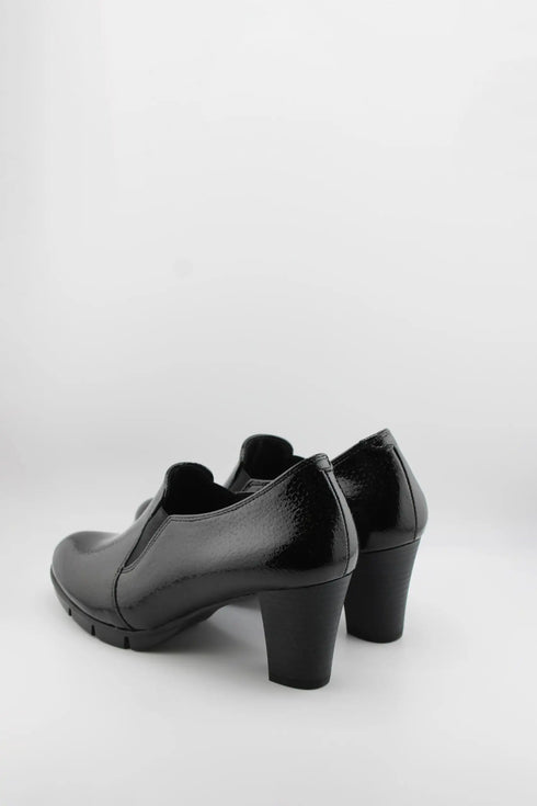 Baerchi Textured Slip-On Block Heel Shoe