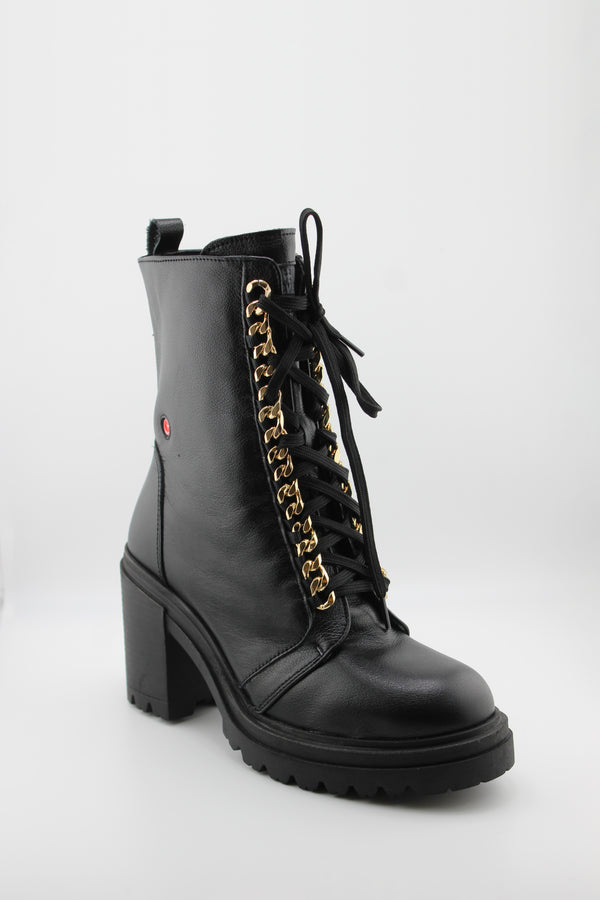 Robinson Chunky Heel Leather Lace-Up Boots