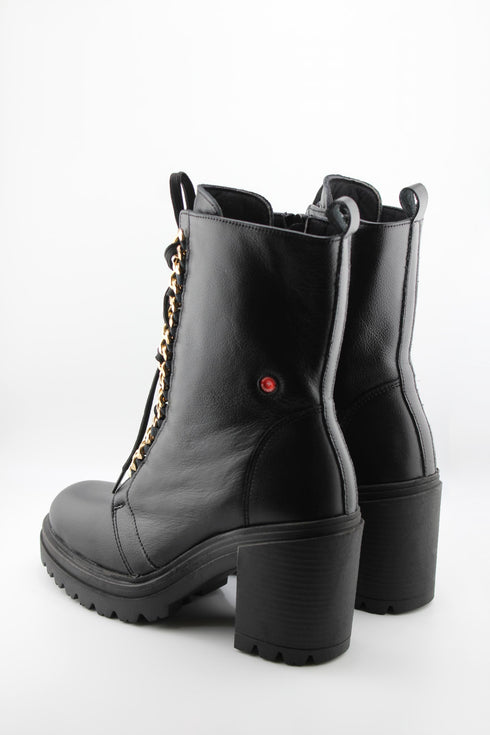 Robinson Chunky Heel Leather Lace-Up Boots