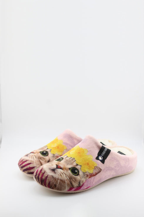 Verbenas Cat Graphic Indoor Slipper