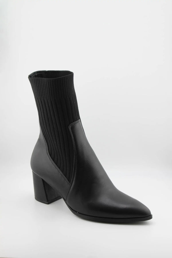 DFC Relax Pointed Toe Block Heel Ankle Boot