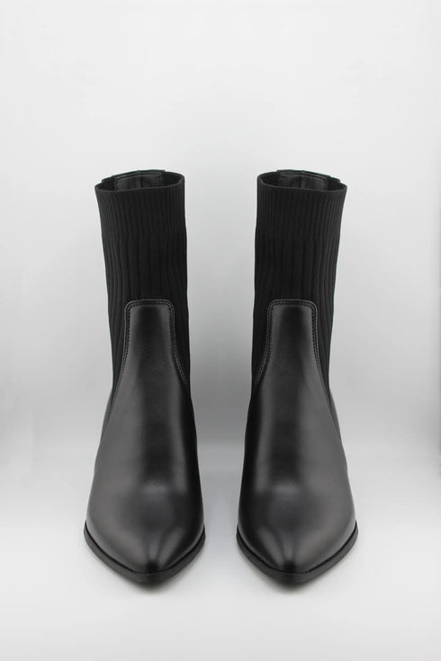 DFC Relax Pointed Toe Block Heel Ankle Boot