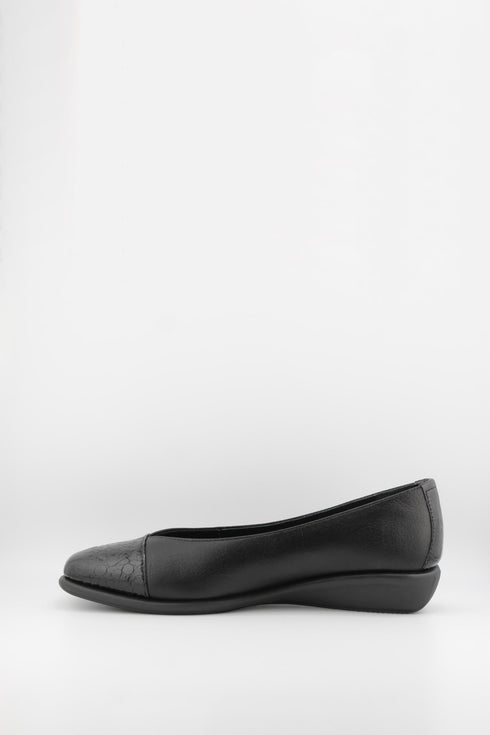 DFC Relax Leather Cap-Toe Ballet Flats