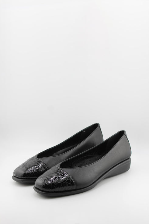 DFC Relax Leather Cap-Toe Ballet Flats