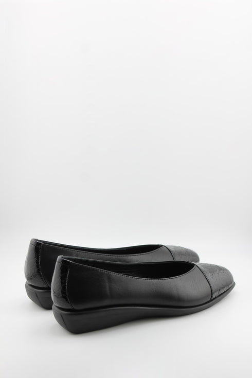 DFC Relax Leather Cap-Toe Ballet Flats