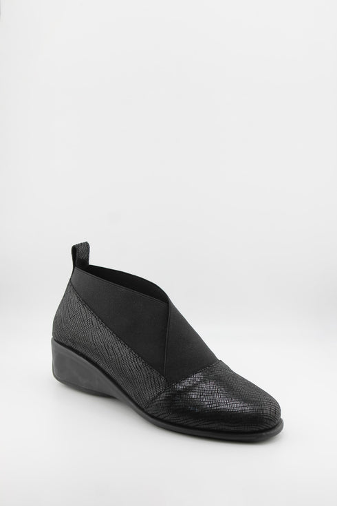 DFC Relax Wedge Slip-On Textured Ankle Boot