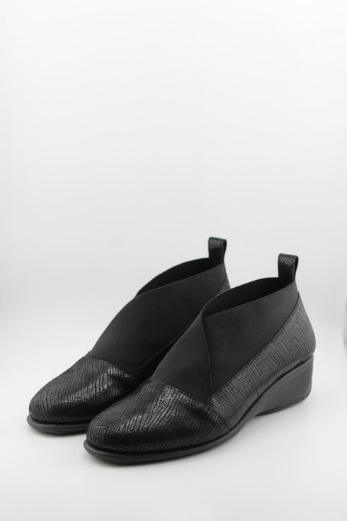 DFC Relax Wedge Slip-On Textured Ankle Boot