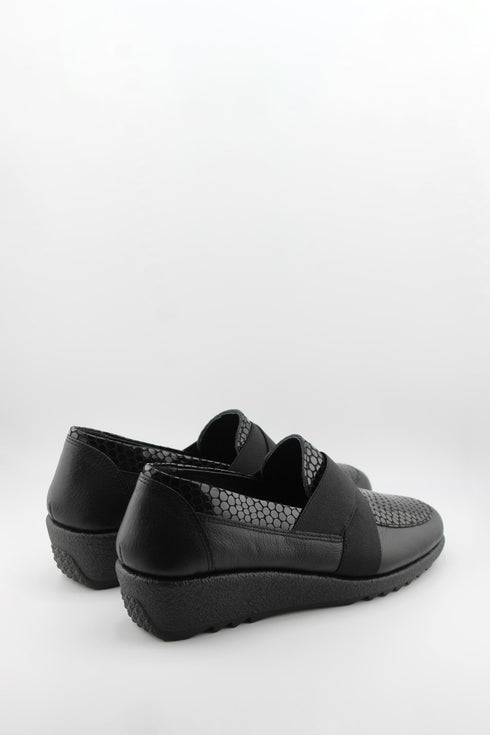 DFC Relax Textured Slip-On Wedge Loafers