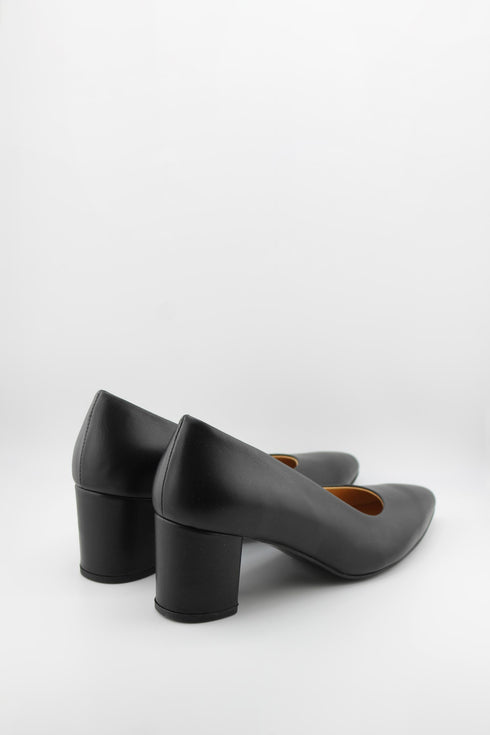 DFC Relax Pointed Toe Block Heel Pumps