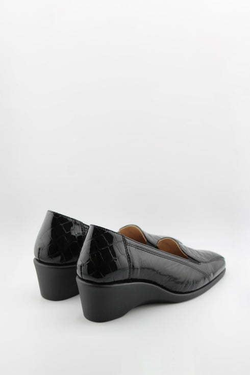 DFC Relax Croc-Embossed Leather Wedge Loafers