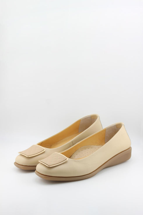 DFC Relax Minimalist Quilted Square-Toe Flats