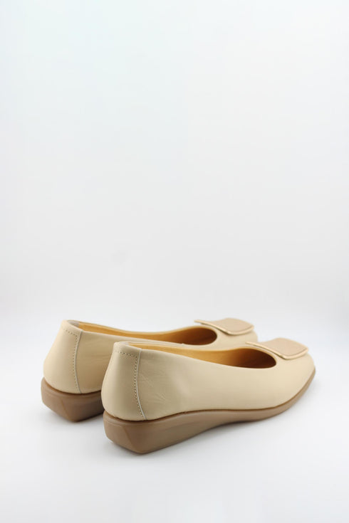DFC Relax Minimalist Quilted Square-Toe Flats