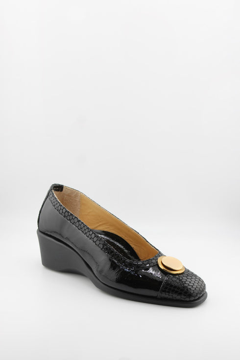 DFC Relax Snake skin Pattern Wedge Loafers with Accent