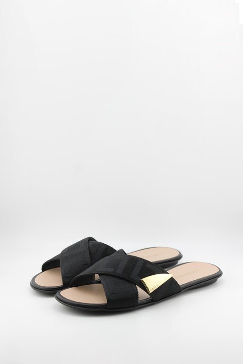 Luz da lua Crisscross Slide Sandal with Metallic Accent