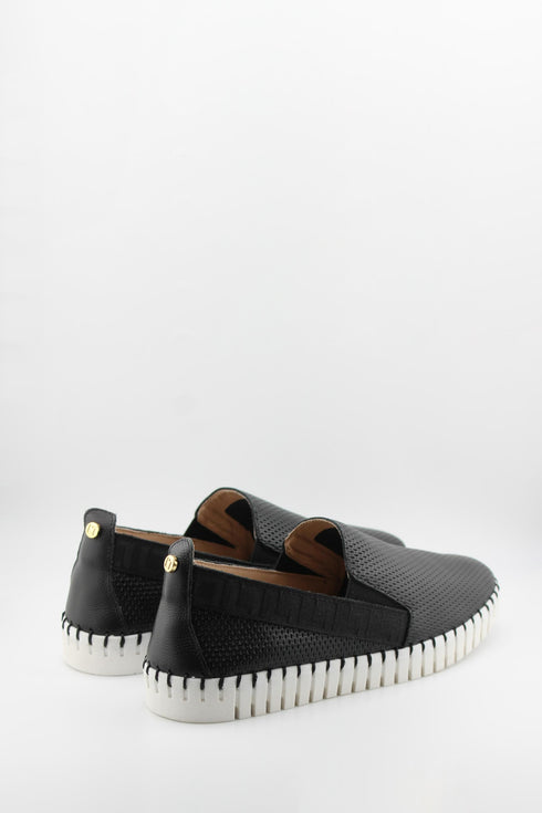 Luz da lua Perforated Slip-On Sneakers with Geometric Trim