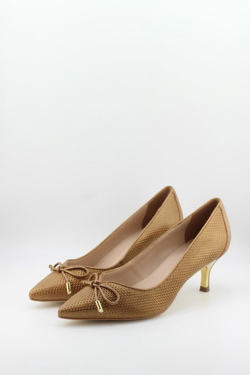 Luz da lua Perforated Kitten Heel Bow Pumps