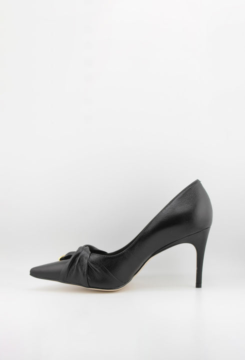 Luz da lua Pointed Toe Leather Pumps with Buckle