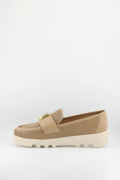 Luz da lua Perforated Chunky Sole Loafer