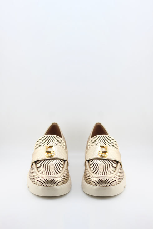 Luz da lua Perforated Chunky Sole Loafer