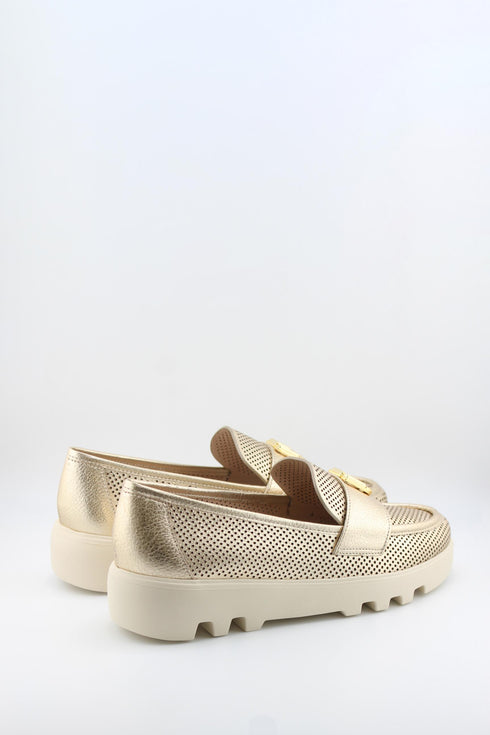 Luz da lua Perforated Chunky Sole Loafer