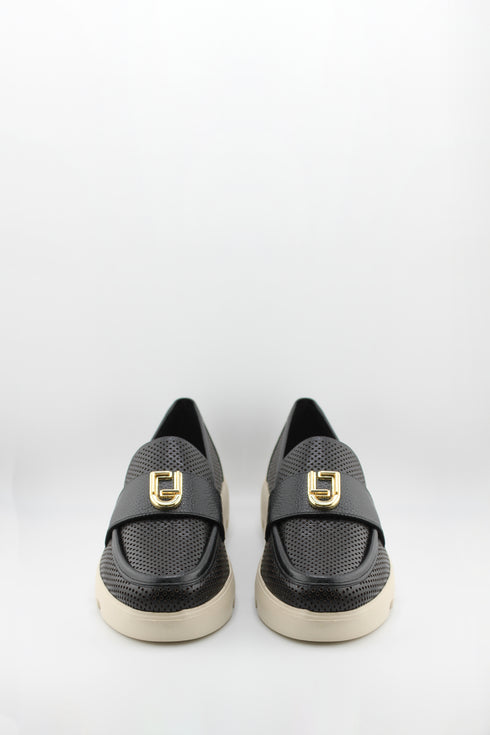 Luz da lua Perforated Chunky Sole Loafer