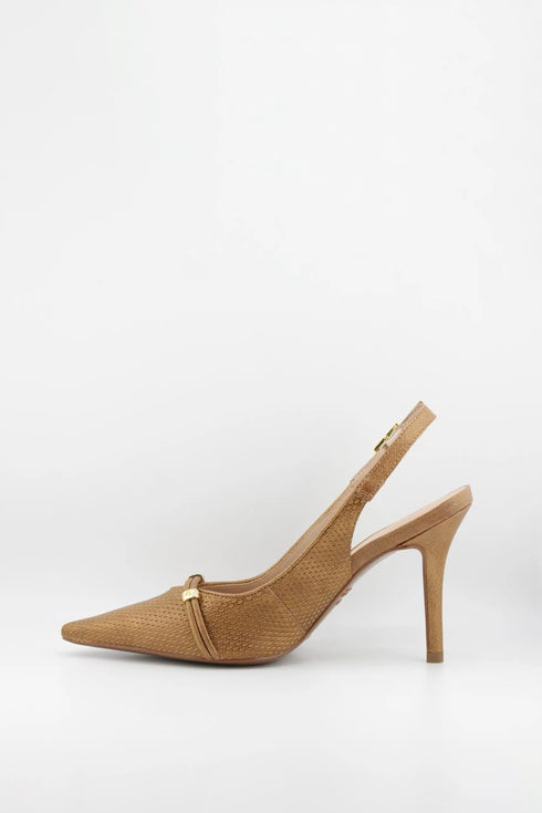 Luz da lua Perforated Slingback Pointed-Toe Pumps