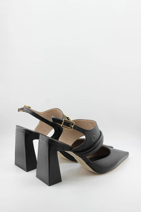 Luz da lua Pointed Toe Block Heel Pumps