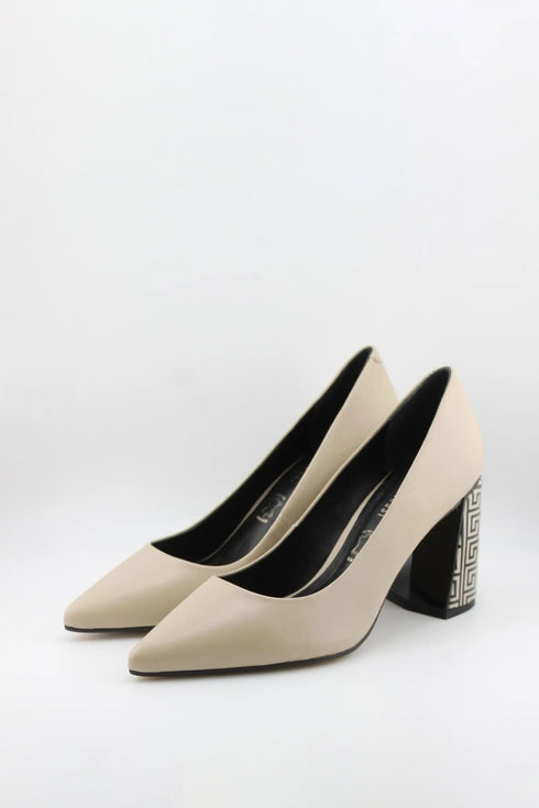 Capelli Rossi Elegant Pointed Toe Block Heel Pumps
