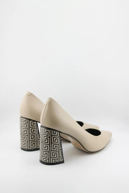 Capelli Rossi Elegant Pointed Toe Block Heel Pumps