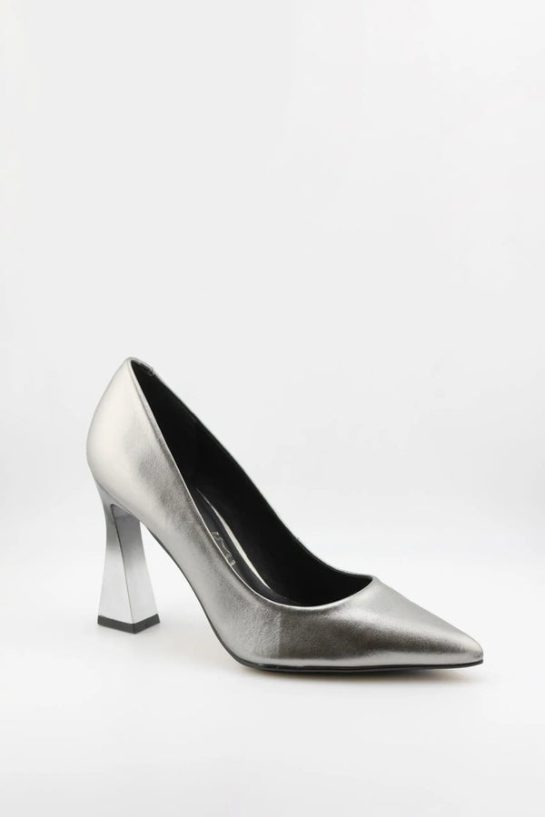 Capelli Rossi Sculpted Heel Pointed Toe Pumps