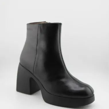 Wonders Chunky Heel Leather Ankle Boots