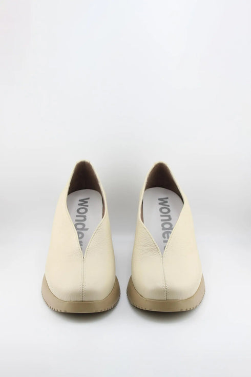 Wonders Elegant Textured Wedge Slip-On Loafers