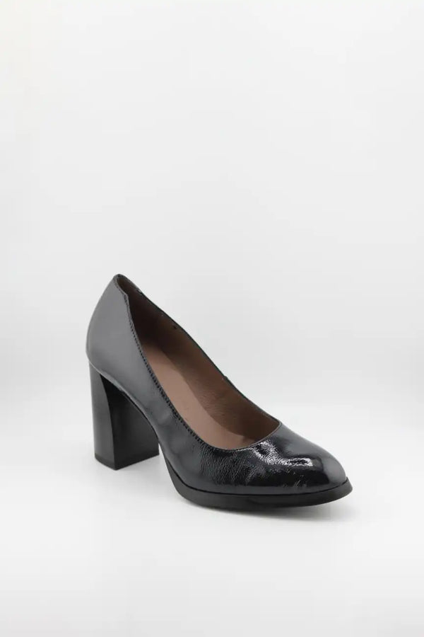 Wonders Patent Leather Block Heel Pumps