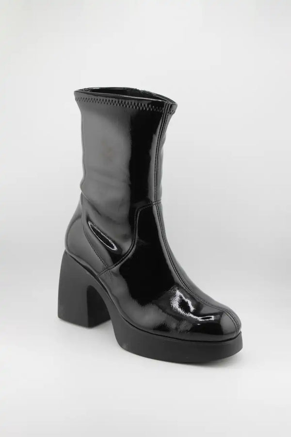 Wonders High-Gloss Platform Ankle Boots