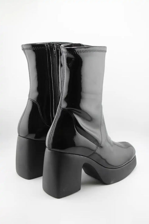 Wonders High-Gloss Platform Ankle Boots