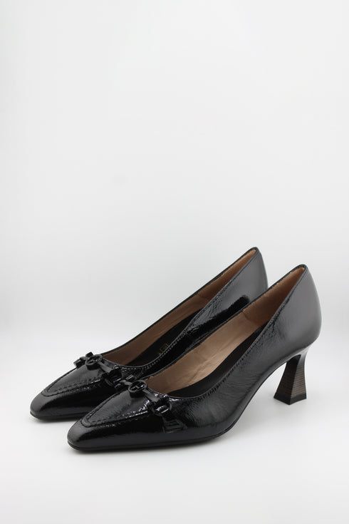 Hispanitas Pointed Toe Patent Leather Pumps