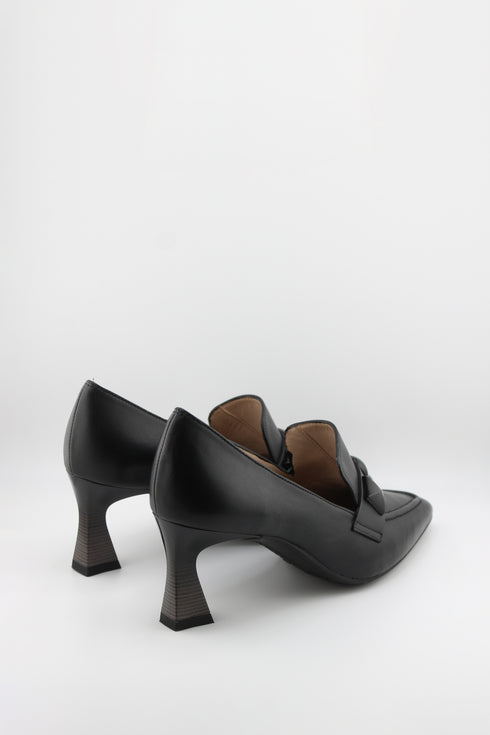 Hispanitas Pointed-Toe Loafer with Block Heel