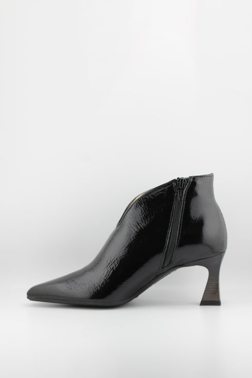 Hispanitas Pointed Toe Patent Ankle Booties