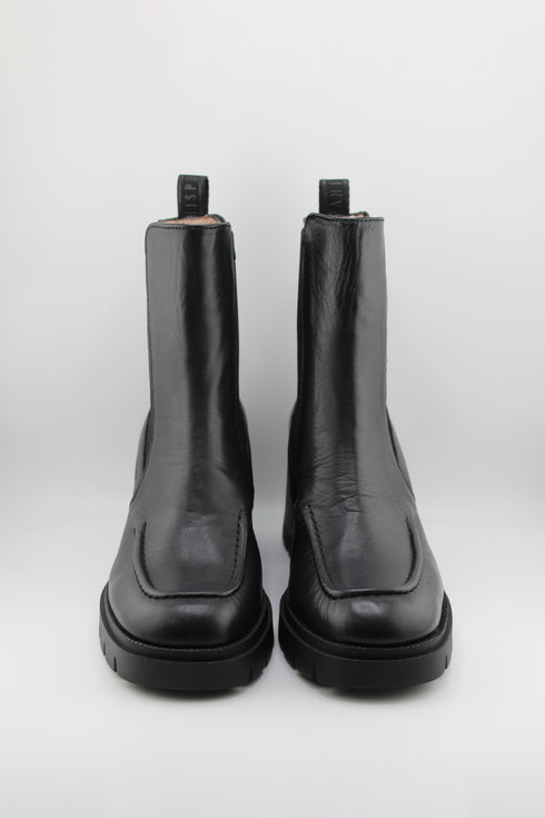 Hispanitas Chunky Sole Leather Ankle Boots